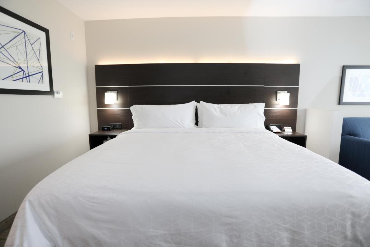 Holiday Inn Express & Suites - Forney By Ihg Bagian luar foto