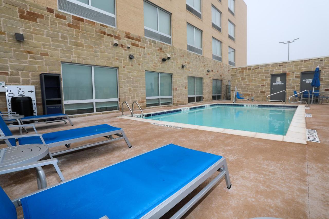 Holiday Inn Express & Suites - Forney By Ihg Bagian luar foto